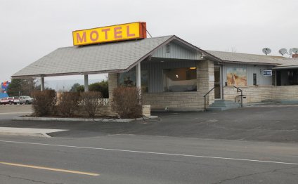 Riverview motel